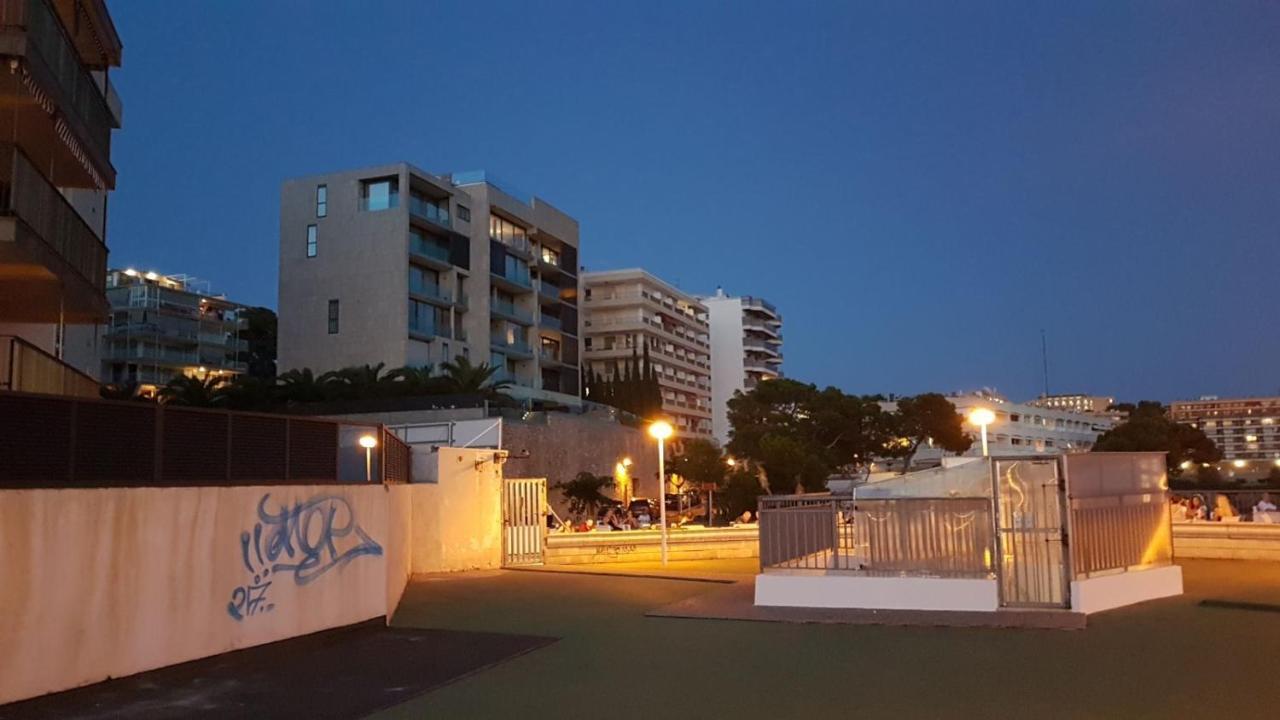Apartment Center Salou Near Port Aventura מראה חיצוני תמונה